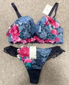 2025年最新】ワコール サルート e70の人気アイテム - メルカリ