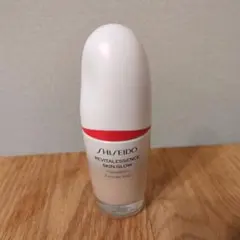 SHISEIDO REVITALESSENCE SKIN GLOW 220