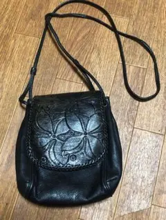 Art Maki ハンドメイド 立体バラ 黒革ショルダーバッグ - メルカリ