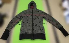 UP START 迷彩柄パーカー