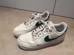 NIKE Air Force 1 '07 ホワイト グリーン　40周年記念　限定のサムネイル