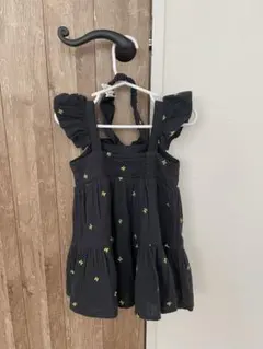 baby GAP フリル付バタフライ刺繍ノースリーブワンピース 18-24m