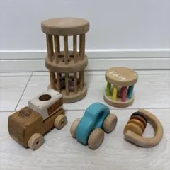 木製　赤ちゃん　おもちゃ　車　ガラガラ　ラトル　ボール落とし