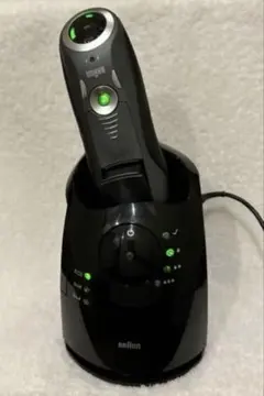 【洗浄器付き】 ブラウン シリーズ7 電気シェーバー 7867cc ※一部不具合のサムネイル