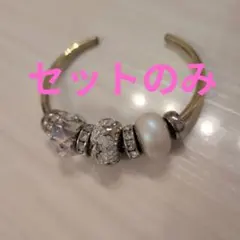Diana ロゴ入り バングル パールチャーム付きSILVER - メルカリ