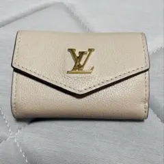ルイヴィトン カプシーヌ フラワー コンパクト 三つ折り財布 M62159 楽天市場】【新品】ルイヴィトン LOUIS VUITTON 財布 三つ折り