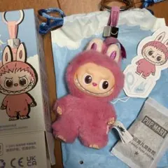 PIN FOR LOVE 【 Q 】イニシャル アルファベット ミニラブブピンク