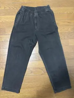 ユニクロ デニムパンツ ブラック ウエストゴム