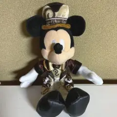 ミッキー テーブル・イズ・ウェイティング ぬいぐるみバッジ