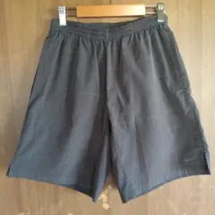 Nike チェック柄 グレーショーツ