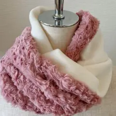 お買い得❤️ピンク❤️ローズ　ボア　フリース　スヌード　マフラー　　防寒　白