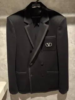 VALENTINO 黒 ダブルブレスト テーラードジャケットのサムネイル