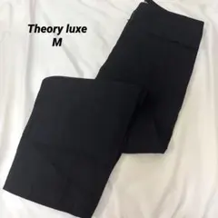 黒 スラックス