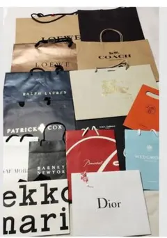 LOEWE、BURBERRY等 ショッパー 小〜大サイズまとめ売り 15枚セットのサムネイル