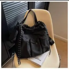 【今人気】ニュースペーパーバッグ　メッセンジャーバッグ　トート　撥水　ブラック黒