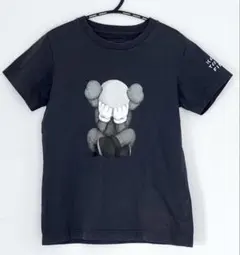ユニクロ　カウズ　UNIQLO KAWS ブラック キッズ　UT 140センチ