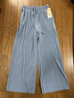 新品未使用タグ付き　プリーツカットイージーパンツ　ショコラフィネローブ