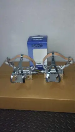NJS 競輪 ダブル　クリップバンド 競輪 NJSダブルクリップバンド ほぼ新品です。 【公式通販】