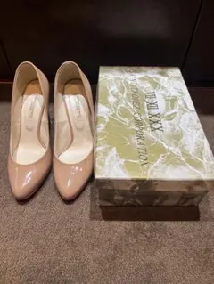 ベージュ ハイヒール パンプス 赤ソール