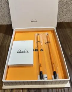 로디아 에센셜 박스, 메모 패드 2개, 연필 2개, 로디아
