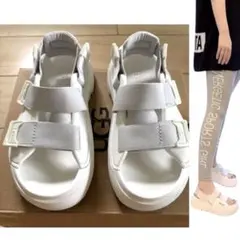 UGG STRATUS / アグ ストラタス美品22最安値❣️値下げ不可のサムネイル