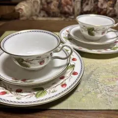 ウェッジウッド　ワイルドストロベリーアーカイブ　トリオ2客セット