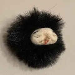 羊毛フェルト ゴリラ ハンドメイド キモカワ動物シリーズ - メルカリ