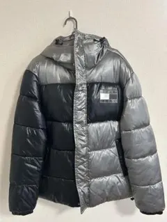 Tommy JEANS ダウンジャケット　シルバー、ネイビー　メンズ
