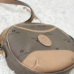 Item thumbnail for item 5de9c788-09ca-4bb0-9374-084dd051ff78