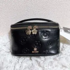 MARY QUANT ブラック ポーチ