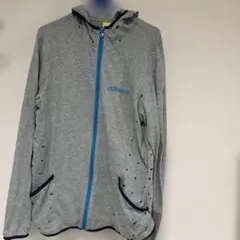 パーカー　adidas