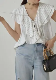 【 ラウンジドレス 】フリルカラーノースリブラウス