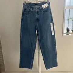 新品 タグ付き UNIQLO ワイドストレートジーンズ 28