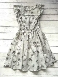 オリーブデオリーブ 花柄フリル袖 ノースリーブ　ワンピース