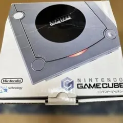ニンテンドー　ゲームキューブ本体 箱付きシルバー コントローラー付き　説明書なし