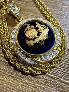 Item thumbnail for item b04501be-e5e6-4414-b597-8b0ef98d8b77