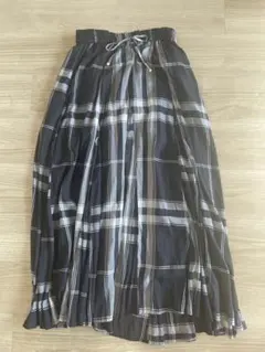 フレアスカート 黒と白のチェック柄 F
