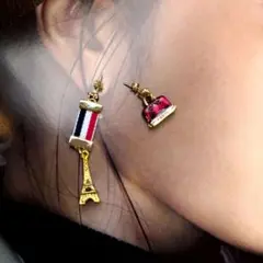 ハンドメイド　Parisピアス　フランス　パリ エッフェル塔