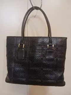 レザー本革黒の編み込みデザインハンドバッグ黒