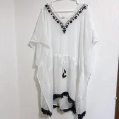ホワイト刺繍カバーアップ 半袖