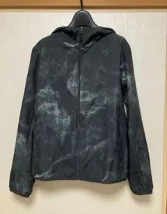 ユニクロ　M ポケッタブルＵＶパーカー　DATALIFE