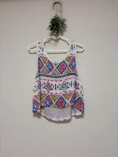 No.219 【美品】Forever21✳︎幾何学柄タンクトップ　水着の上にも　夏のサムネイル