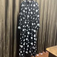 クチュールブローチ　花柄ワンピース　40 L