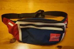 Manhattan Portage ボディバッグ ネイビー/レッド