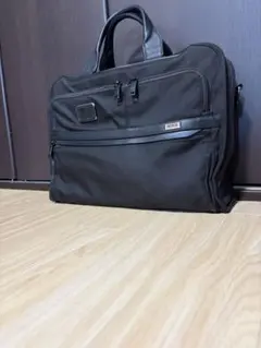 TUMI ALPHA3 ブリーフケース　ショルダーストラップ未使用のサムネイル