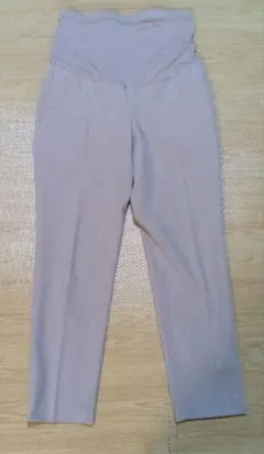 マタニティパンツ　ユニクロ　ベージュ　Sサイズ