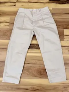 ユニバーサルオーバーオール　TUCK TAPERED PANTSのサムネイル