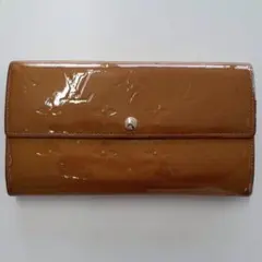 LOUIS VUITTON ルイヴィトン ポルトフォイユサラ ヴェルニ 長財布