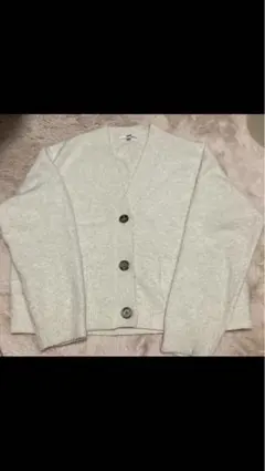 UNIQLO スフレヤーンVネックショートカーディガン