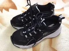 SKECHERS ブラック/ホワイト 厚底スニーカー ディライト